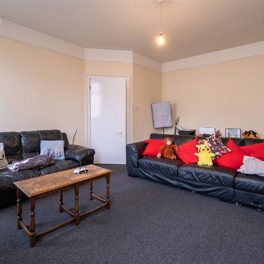 3 bedroom apartment to rent - Photo 1