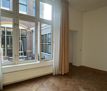 Appartement te huur: Hoogstraat 30-B 2513 AS Den Haag - Photo 1
