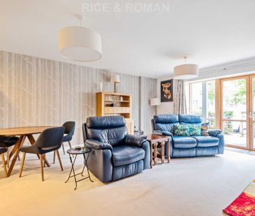 2 Bedroom Apartment, Austin Place – Weybridge - Photo 6