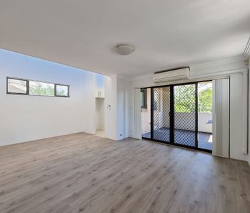 WELL PRESENTED 3-BEDROOM APARTMENT FOR RENT - Photo 3