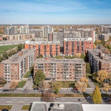 1 CH - 1 SDB - St-Laurent - $1,395 /mo - Photo 4