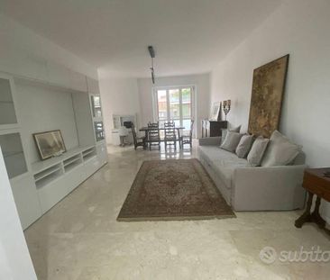 Appartamento di 114 m² con 4 locali e box auto a M - Photo 3