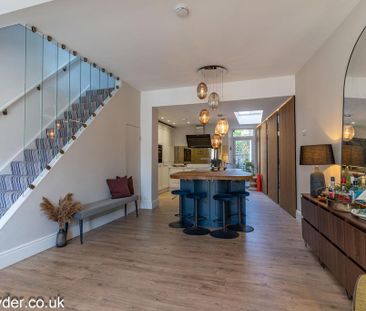 3 bedroom terraced house to rent - Photo 2