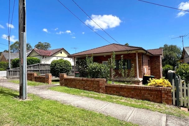 17 Pritchard Street, Thornleigh. - Photo 1