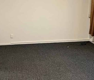 Two sunny bedrooms unit - Photo 2