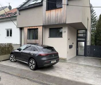 Moderne Etagenwohnung mit Terrasse und Stellplatz in 1140 Wien - Photo 2