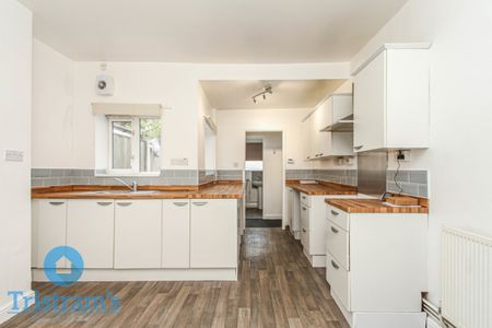 2 bed Mid Terraced House for Rent - Photo 3