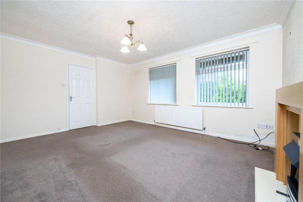 3 bedroom bungalow to rent - Photo 1