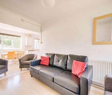 Warwick Road, Canterbury, CT1 - Photo 4