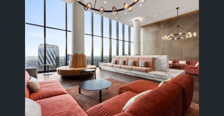 Quality Two Bedroom Apartment Right NEXT to Southern Cross! - Photo 3