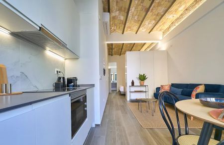 Carrer de la Reina, Valencia, Valencian Community 46011 - Photo 3