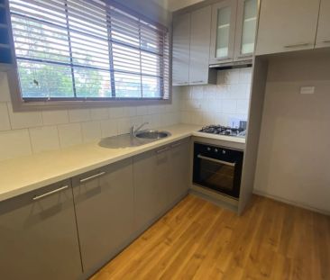 Low-Maintenance Living in Prime Location! - Photo 4