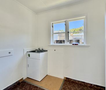 3-Bedroom Home in Wainuiomata - Photo 5