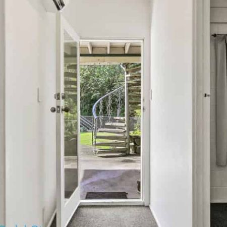 Four Bedroom House - Thames - Photo 4