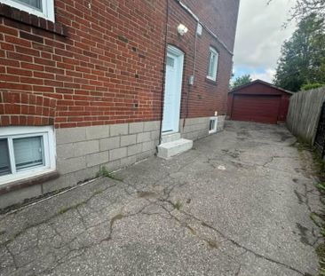 For Lease - 148 Cosburn Avenue Unit# BSMT, Toronto, Ontario - Photo 6