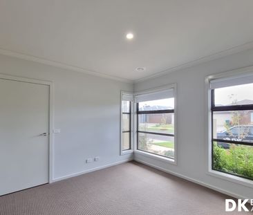 Modern Fresh Family Home - Photo 5