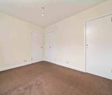 Price £1,250 pcm - Available Now - Unfurnished - Photo 4