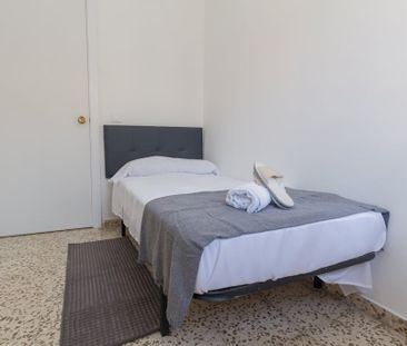 Calle Martínez Maldonado, Málaga, Andalusia 29007 - Photo 6