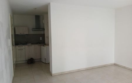 Location Studio Proche centre ville Troyes - Photo 5