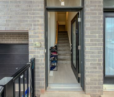 For Lease - 32 Reid Avenue, Hamilton, Ontario - Photo 2