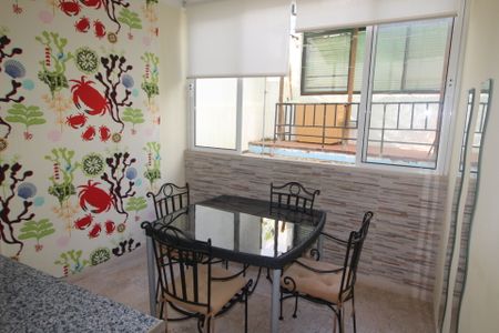 Apartamento T3 disponível para arrendamento, com localização muito central na cidade de Tavira. - Photo 2