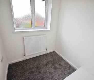 2 bedroom semi-detached house to rent - Photo 2