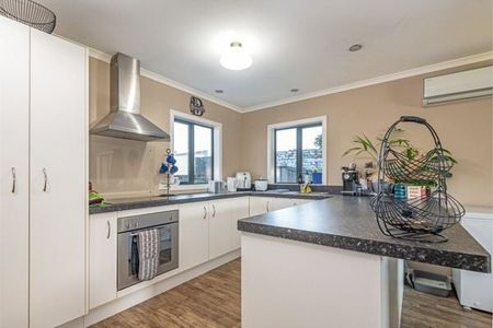 3 bedroom home - double glazed - Photo 2