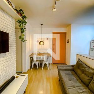 Apartamento para alugar com 45m², 2 quartos e sem vaga - Foto 1