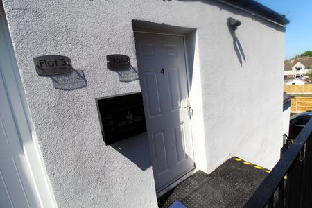 Flat 4, Royal Oak - Photo 5