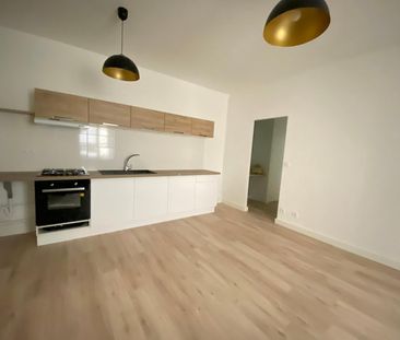Location Appartement 3 pièces 53m² LYON 7ème - Photo 6