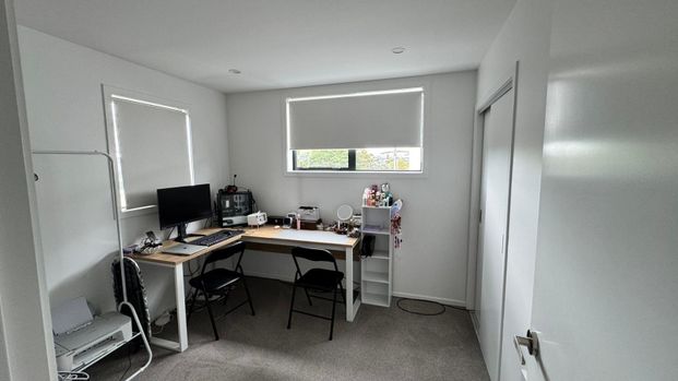 Modern, Sunny, Private and Fully Fenced Townhouse - Photo 1