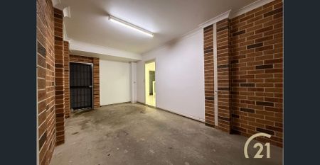 Renovated 4 Bedroom Home, In A Prime Location! - Photo 5