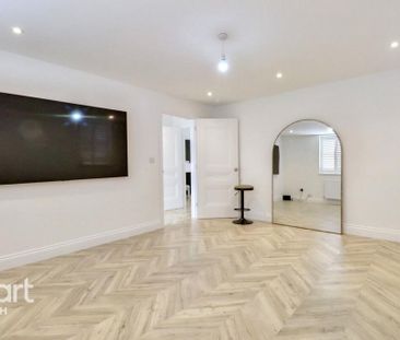 3 bedroom detached house to rent - Photo 2