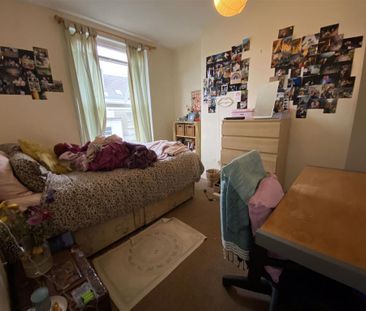 6 bedroom terraced house to rent - Photo 5