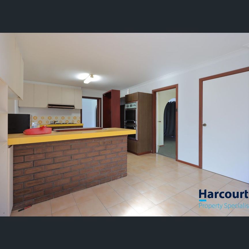 15 Condor Circle, Willetton, WA 6155 - Photo 1