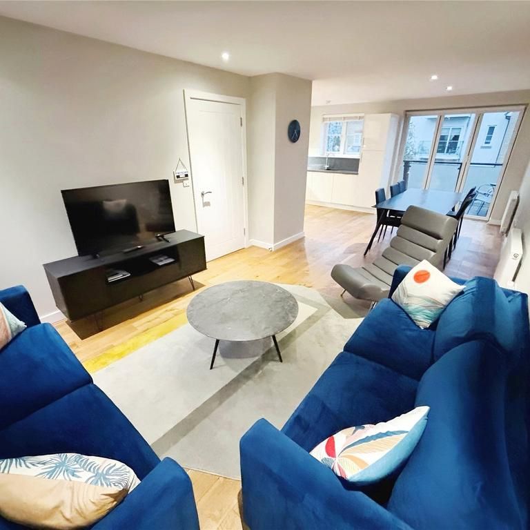 3 bedroom terraced house to rent - Photo 1