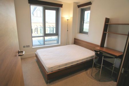 2 Bed Flat, City View Apartments, EC1N - Photo 2