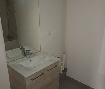 Location Appartement 3 pièces 62m² - Photo 6