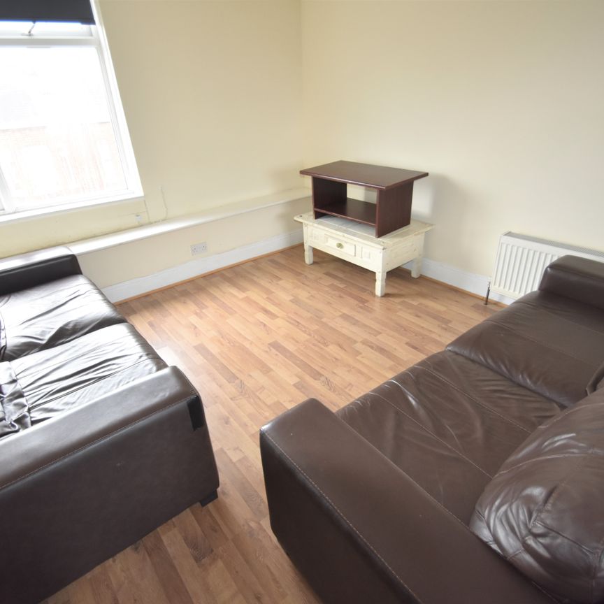 4 bedroom apartment to rent - Photo 1