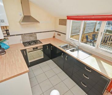2 bedroom terraced house to rent - Photo 6