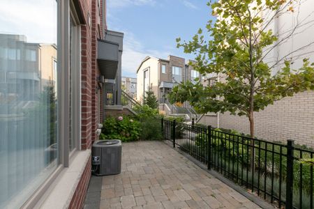 For Lease - 1525 Kingston Road Unit# 810, Pickering, Ontario - Photo 4