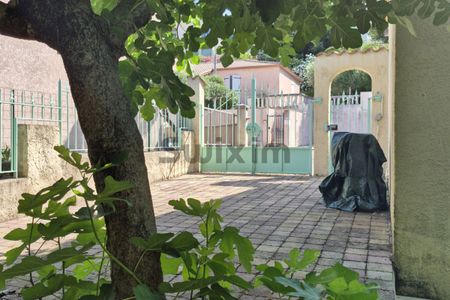 VILLA meublée Type 4 et jardin - Photo 2