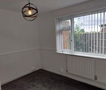 2 bedroom maisonette to rent - Photo 3
