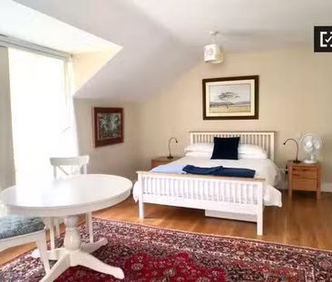 Chic studio apartment for rent in Killiney, Dublin - Photo 1