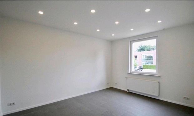 Moderne und barrierearme Erdgeschosswohnung im Riegefeld - Photo 1