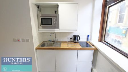 1 bedroom Flat To Let - Photo 4