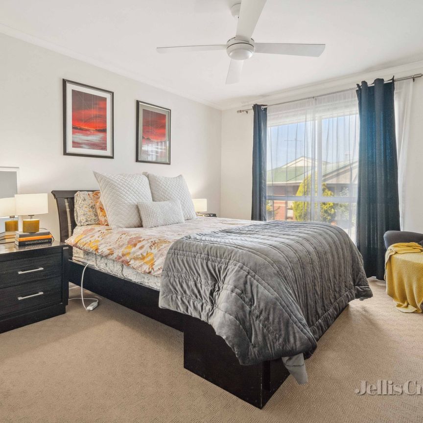 1/106 Whitehorse Road, Mount Clear - Photo 1