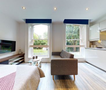 Apt 4, 27 Hyde Terrace - Photo 1