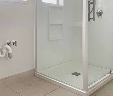 3 Bedroom Home in Lucas Heights - Photo 4