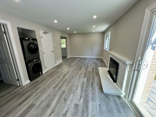 For Lease - 19 Waring Court Unit# Lower, Toronto, Ontario - Photo 1